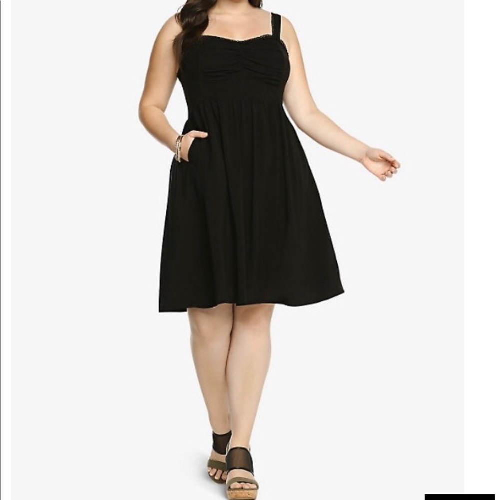 Torrid Black Challis Sundress with POCKETS! Sz. 1